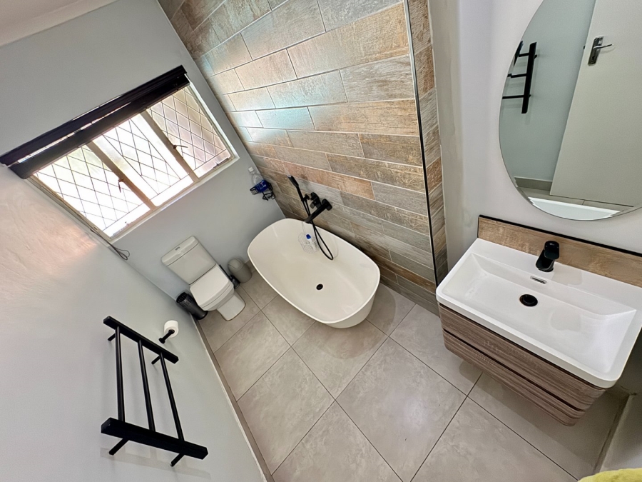 4 Bedroom Property for Sale in Pierre Van Ryneveld Gauteng