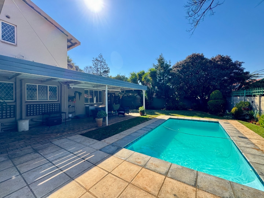 4 Bedroom Property for Sale in Pierre Van Ryneveld Gauteng