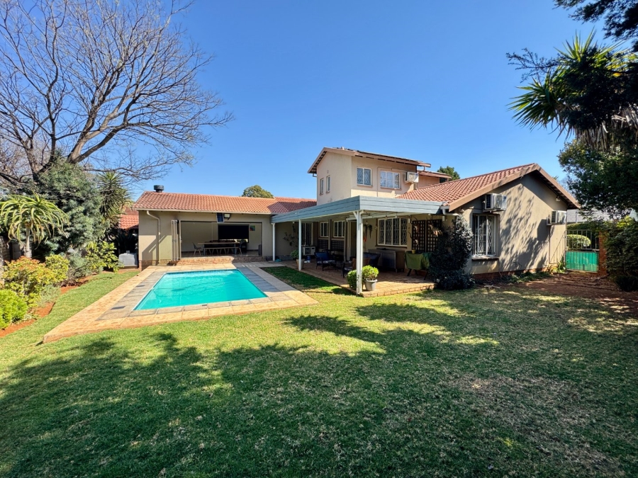 4 Bedroom Property for Sale in Pierre Van Ryneveld Gauteng