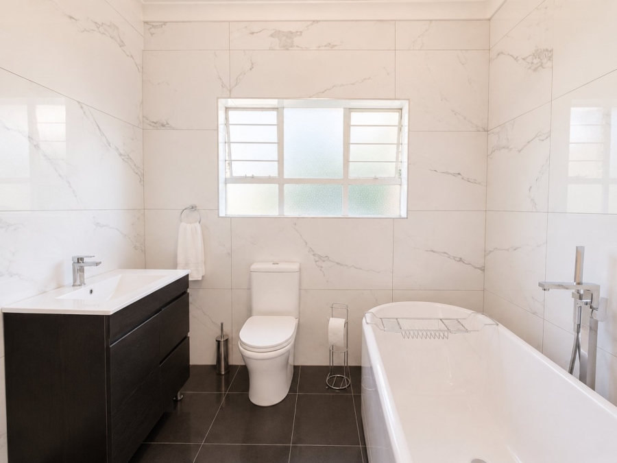 4 Bedroom Property for Sale in Meadowbrook Gauteng