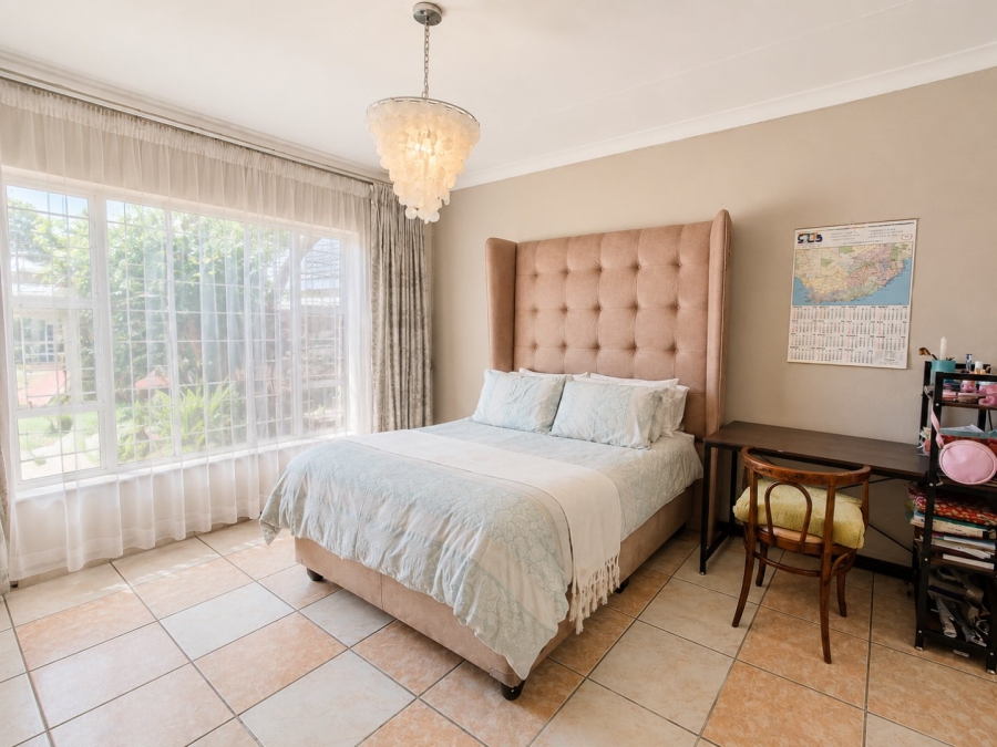 4 Bedroom Property for Sale in Meadowbrook Gauteng