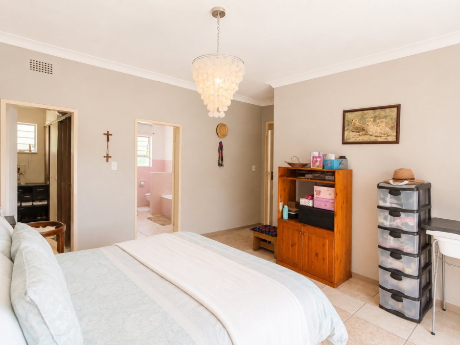 4 Bedroom Property for Sale in Meadowbrook Gauteng