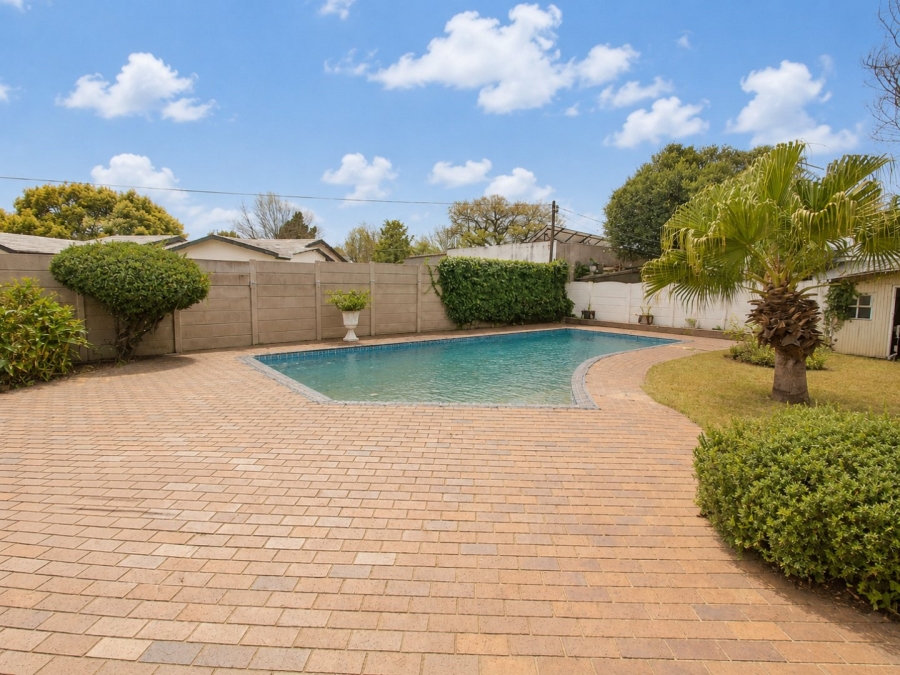 4 Bedroom Property for Sale in Meadowbrook Gauteng