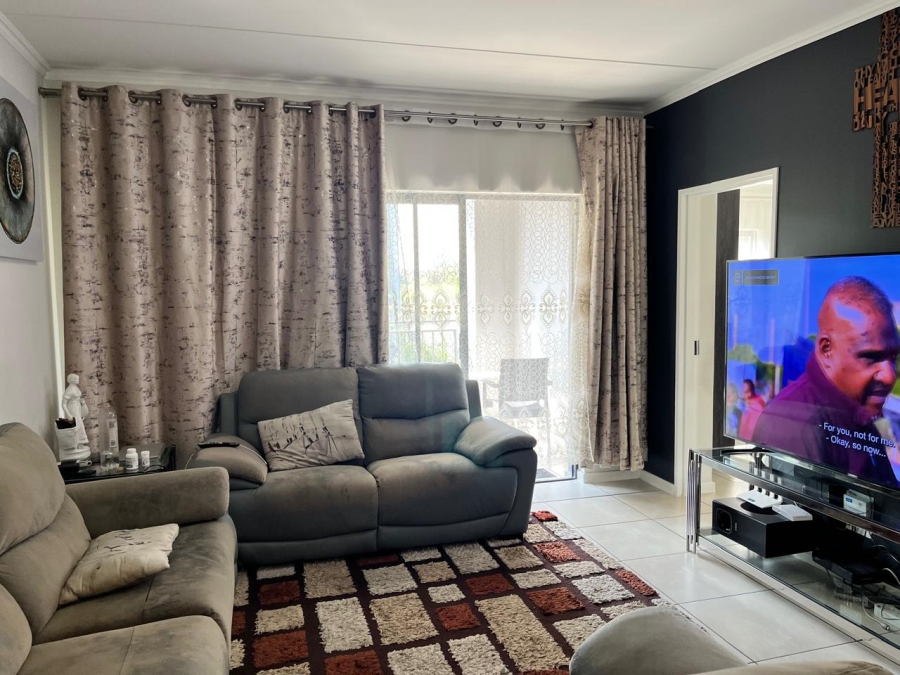 To Let 3 Bedroom Property for Rent in Modderfontein Gauteng