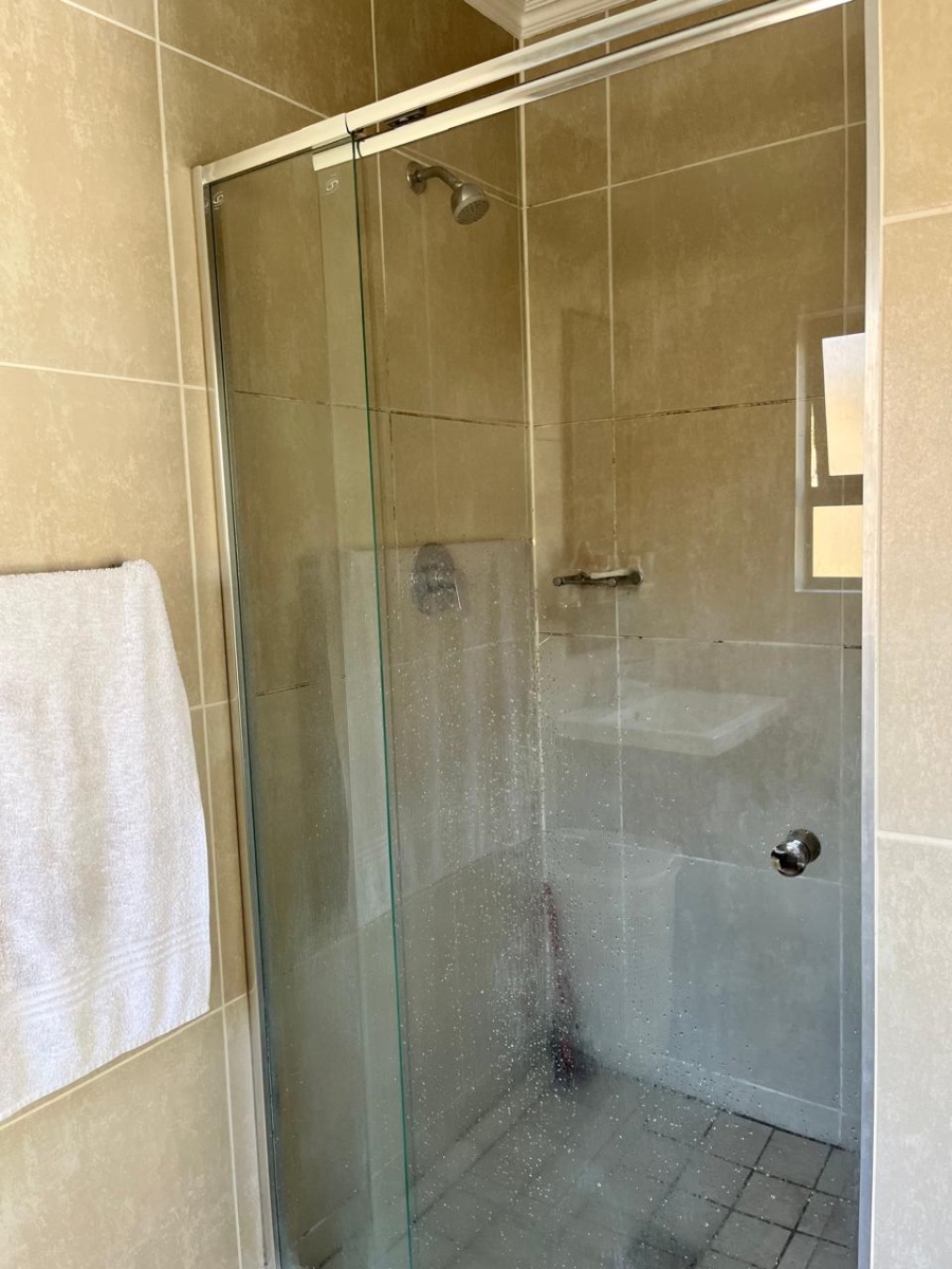 To Let 3 Bedroom Property for Rent in Modderfontein Gauteng