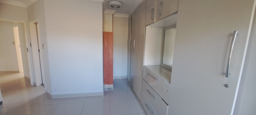 To Let 3 Bedroom Property for Rent in Bedfordview Gauteng