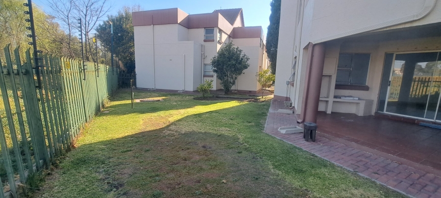 To Let 3 Bedroom Property for Rent in Bedfordview Gauteng