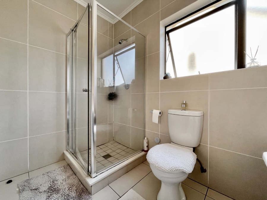 To Let 2 Bedroom Property for Rent in Kyalami Hills Gauteng