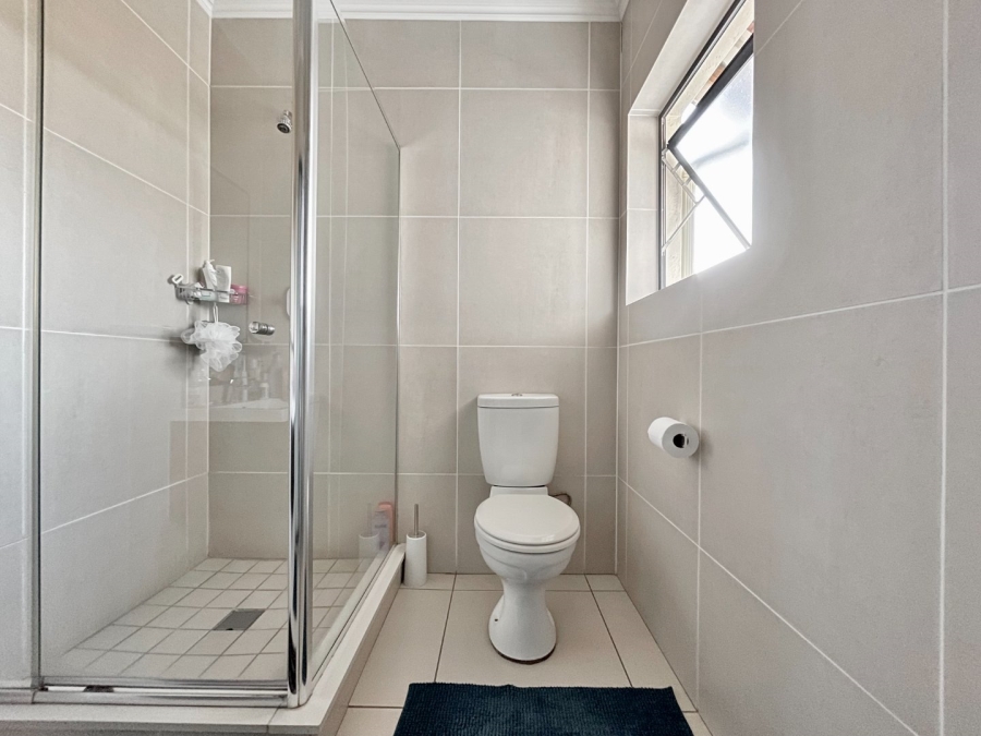 To Let 2 Bedroom Property for Rent in Kyalami Hills Gauteng