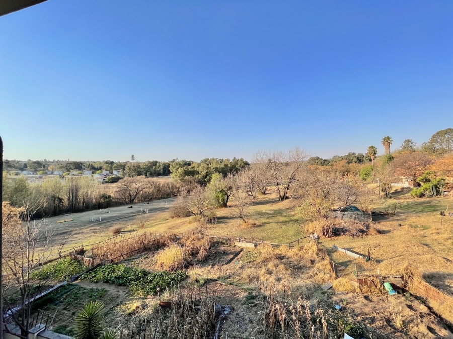 To Let 2 Bedroom Property for Rent in Kyalami Hills Gauteng