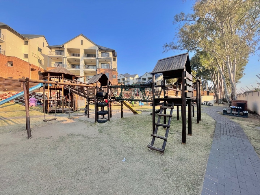To Let 2 Bedroom Property for Rent in Kyalami Hills Gauteng