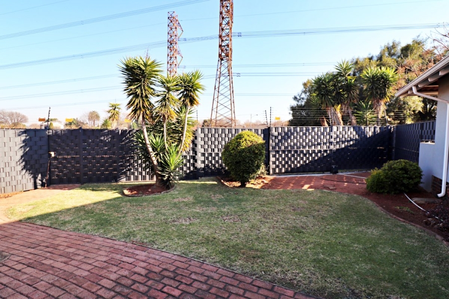3 Bedroom Property for Sale in Simmerfield Gauteng