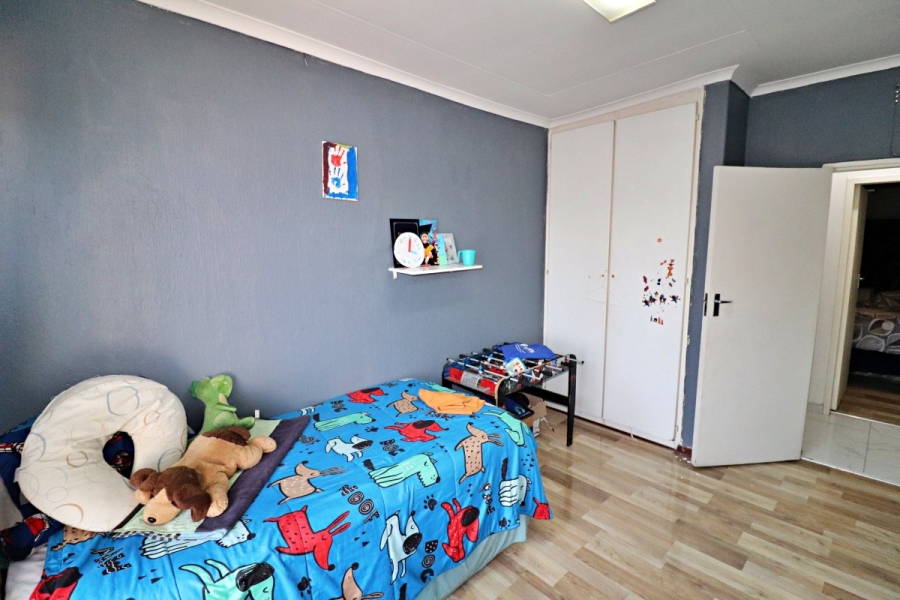 3 Bedroom Property for Sale in Simmerfield Gauteng