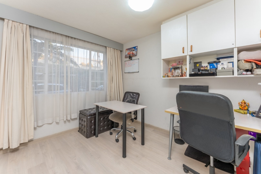 2 Bedroom Property for Sale in Eden Glen Gauteng