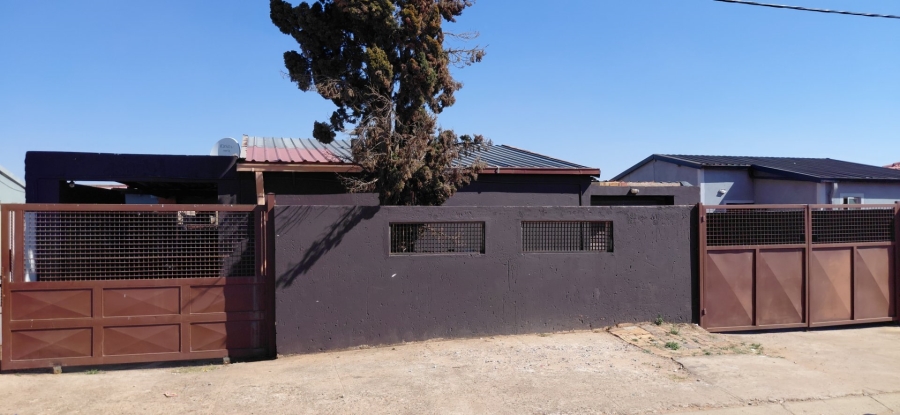 3 Bedroom Property for Sale in Protea Glen Gauteng