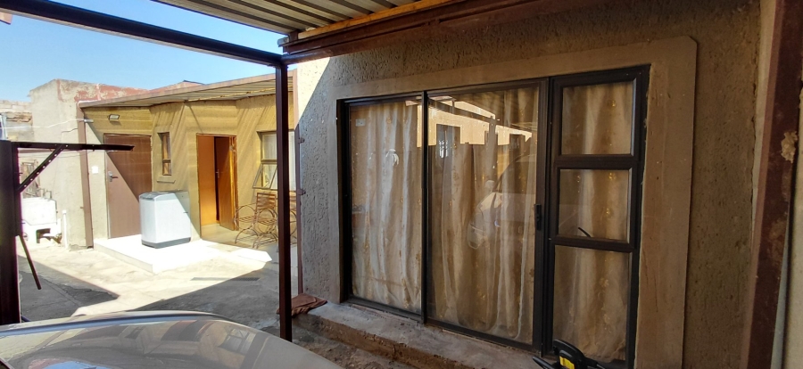 3 Bedroom Property for Sale in Protea Glen Gauteng