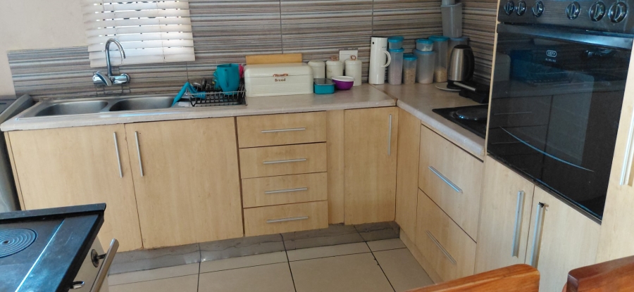 3 Bedroom Property for Sale in Protea Glen Gauteng