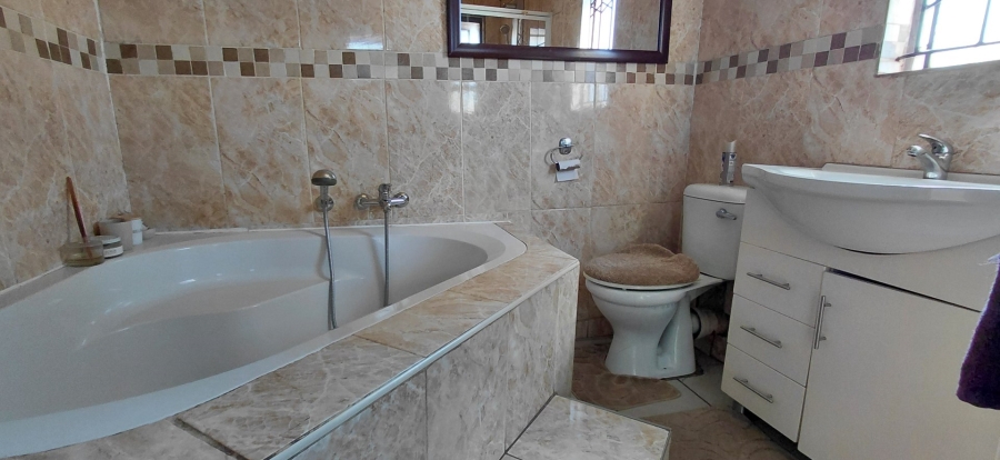 3 Bedroom Property for Sale in Protea Glen Gauteng