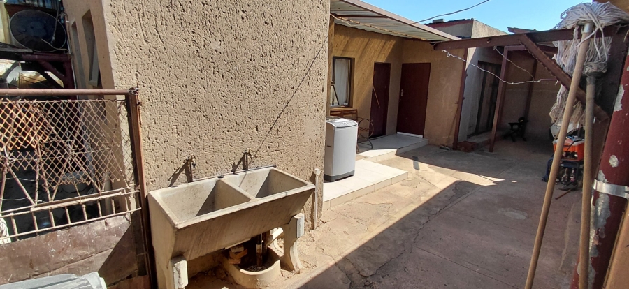 3 Bedroom Property for Sale in Protea Glen Gauteng