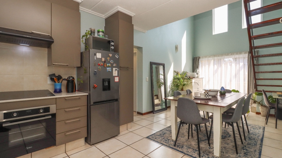 1 Bedroom Property for Sale in Bryanston Gauteng