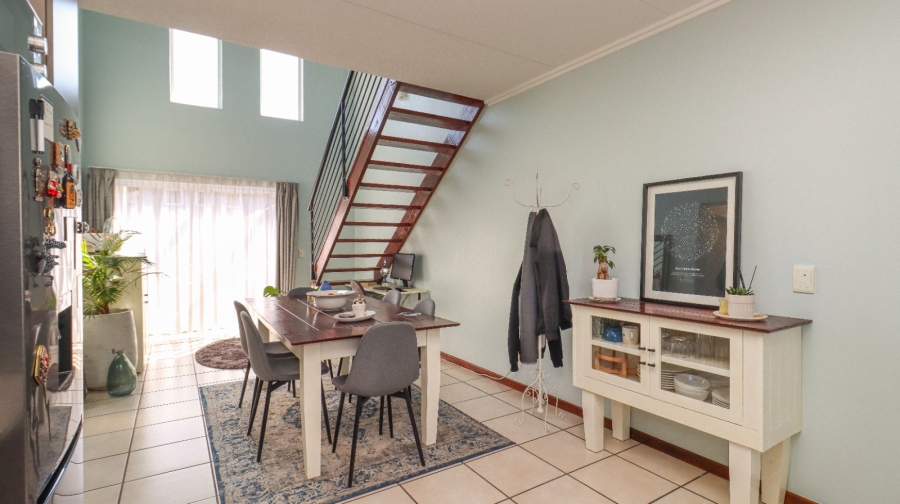 1 Bedroom Property for Sale in Bryanston Gauteng