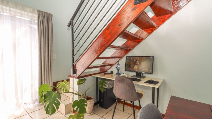 1 Bedroom Property for Sale in Bryanston Gauteng