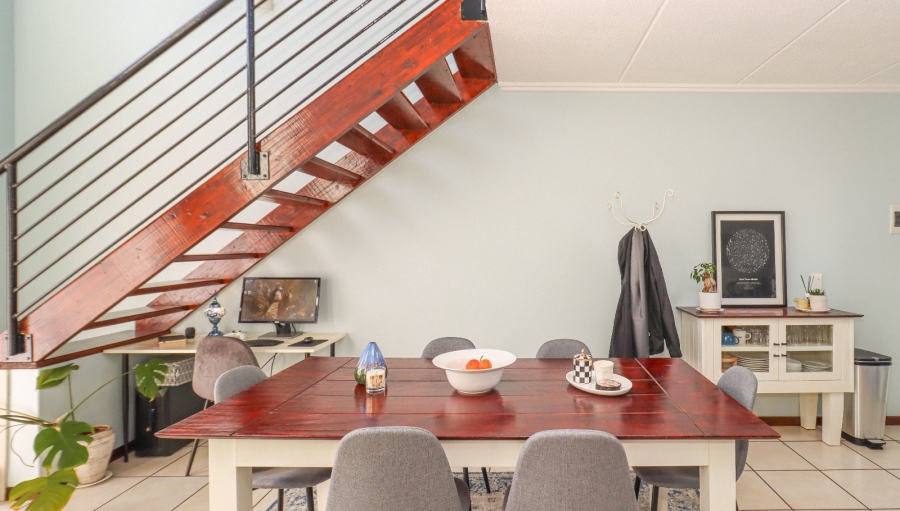 1 Bedroom Property for Sale in Bryanston Gauteng