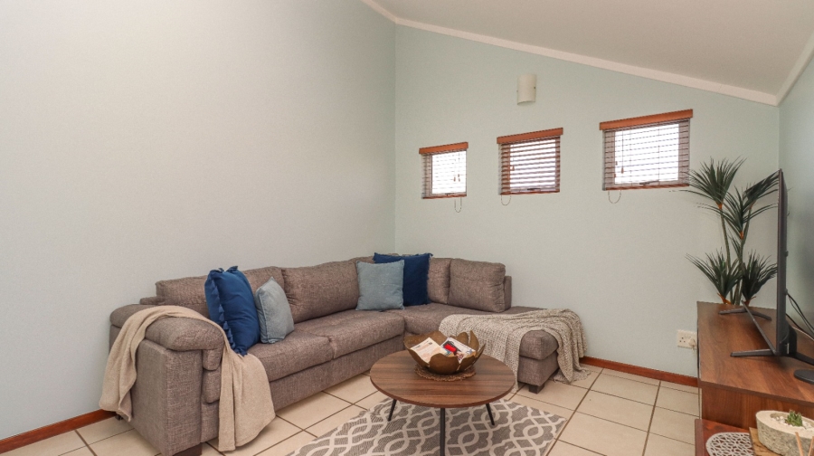 1 Bedroom Property for Sale in Bryanston Gauteng