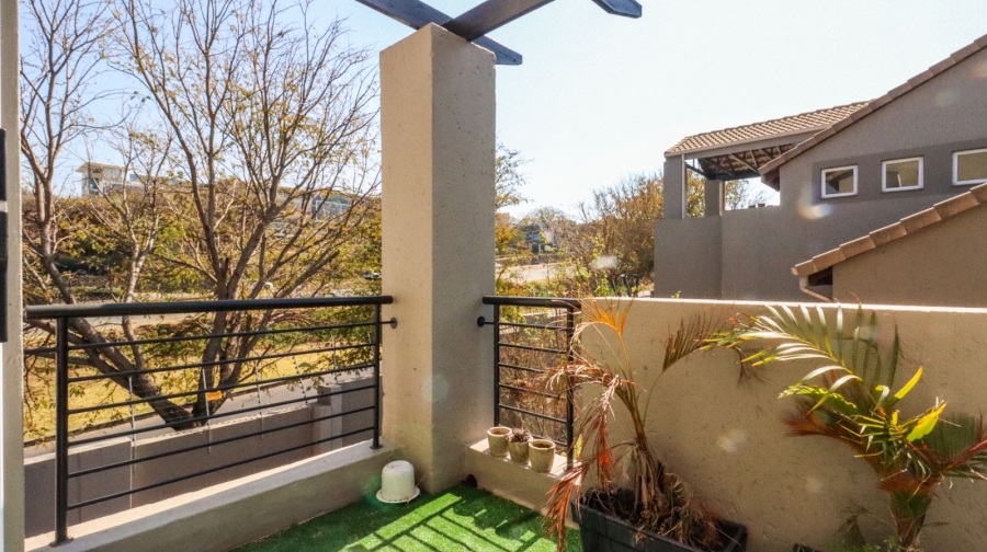 1 Bedroom Property for Sale in Bryanston Gauteng