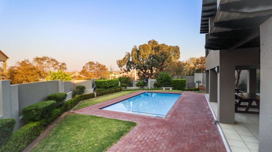 1 Bedroom Property for Sale in Bryanston Gauteng