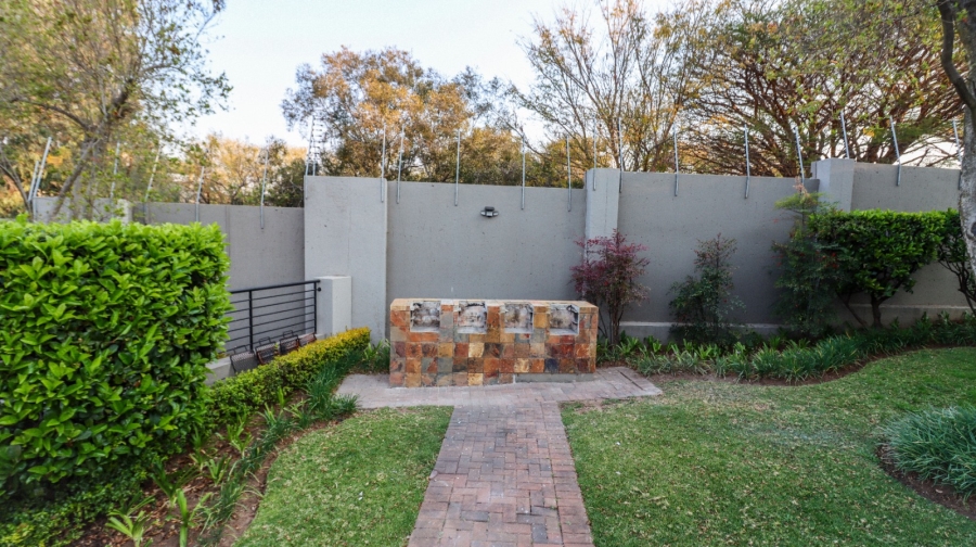 1 Bedroom Property for Sale in Bryanston Gauteng