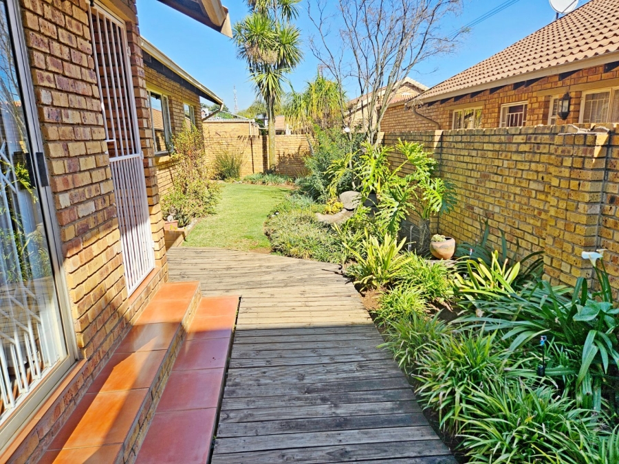 3 Bedroom Property for Sale in Terenure Gauteng