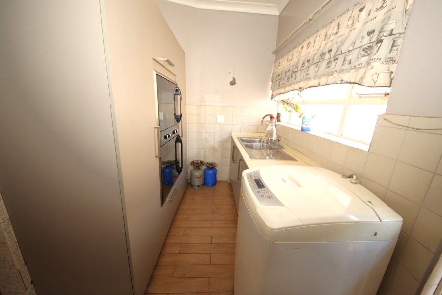 5 Bedroom Property for Sale in Meadowbrook Gauteng