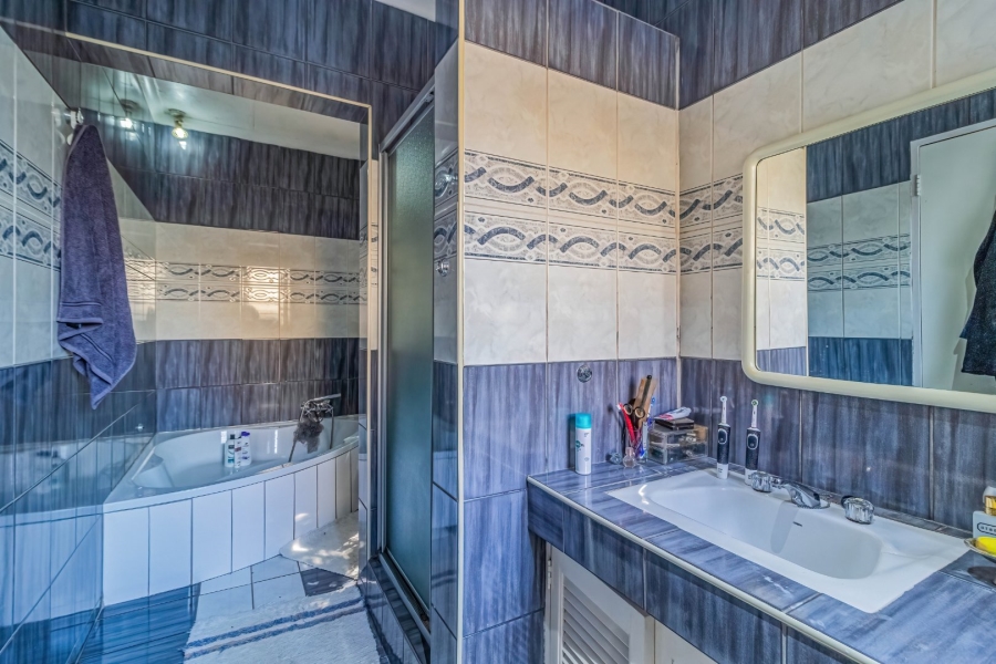 3 Bedroom Property for Sale in Bruma Gauteng