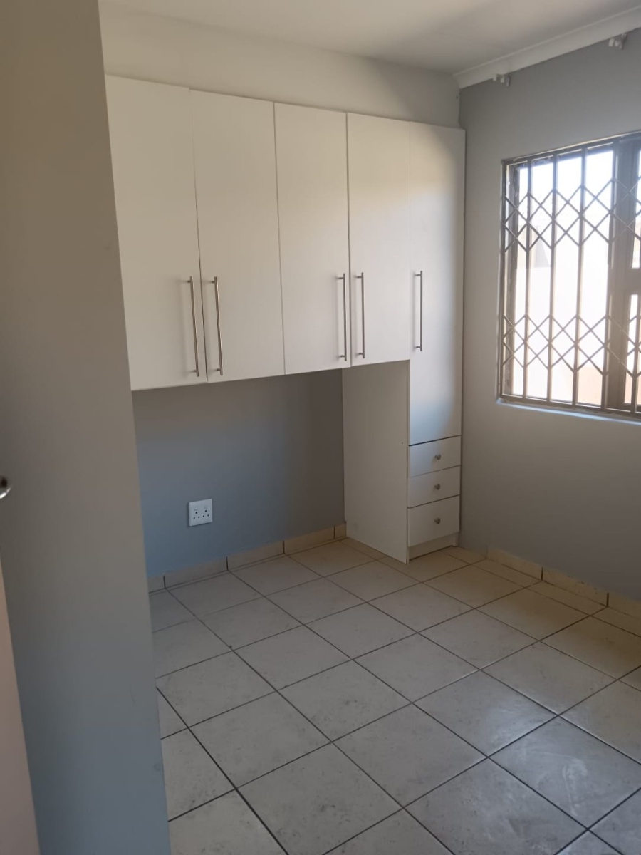 2 Bedroom Property for Sale in Windmill Park Gauteng