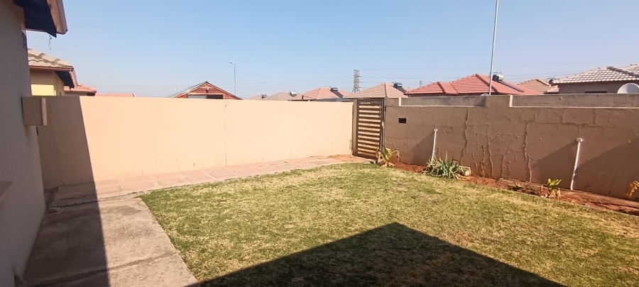 2 Bedroom Property for Sale in Windmill Park Gauteng