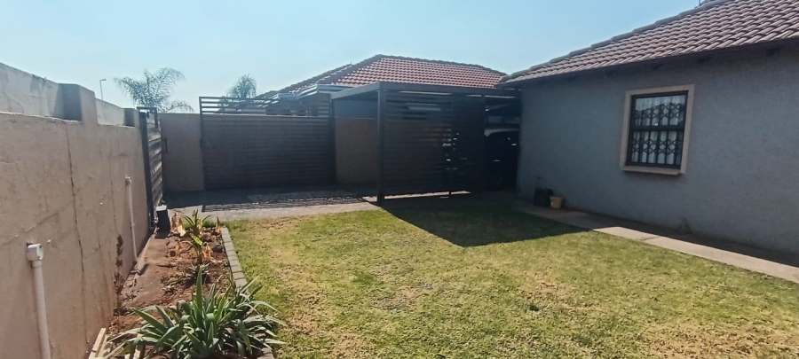 2 Bedroom Property for Sale in Windmill Park Gauteng