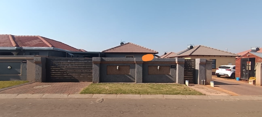 2 Bedroom Property for Sale in Windmill Park Gauteng