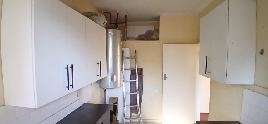 2 Bedroom Property for Sale in Muckleneuk Gauteng