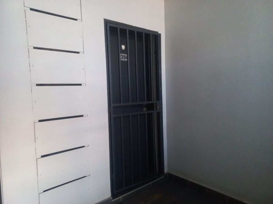 To Let 3 Bedroom Property for Rent in Olivedale Gauteng