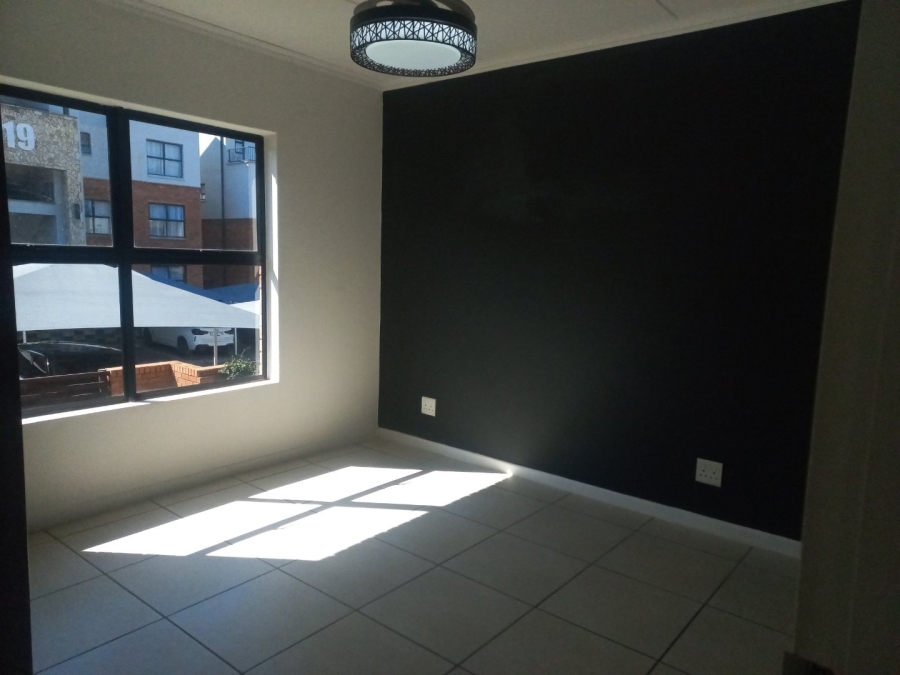To Let 3 Bedroom Property for Rent in Olivedale Gauteng