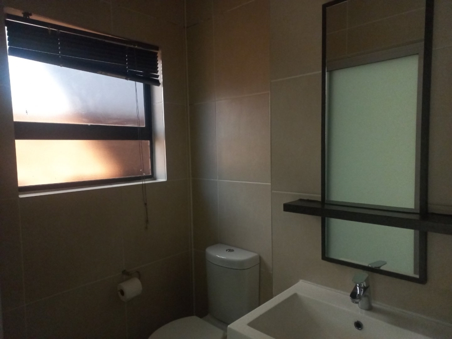 To Let 3 Bedroom Property for Rent in Olivedale Gauteng