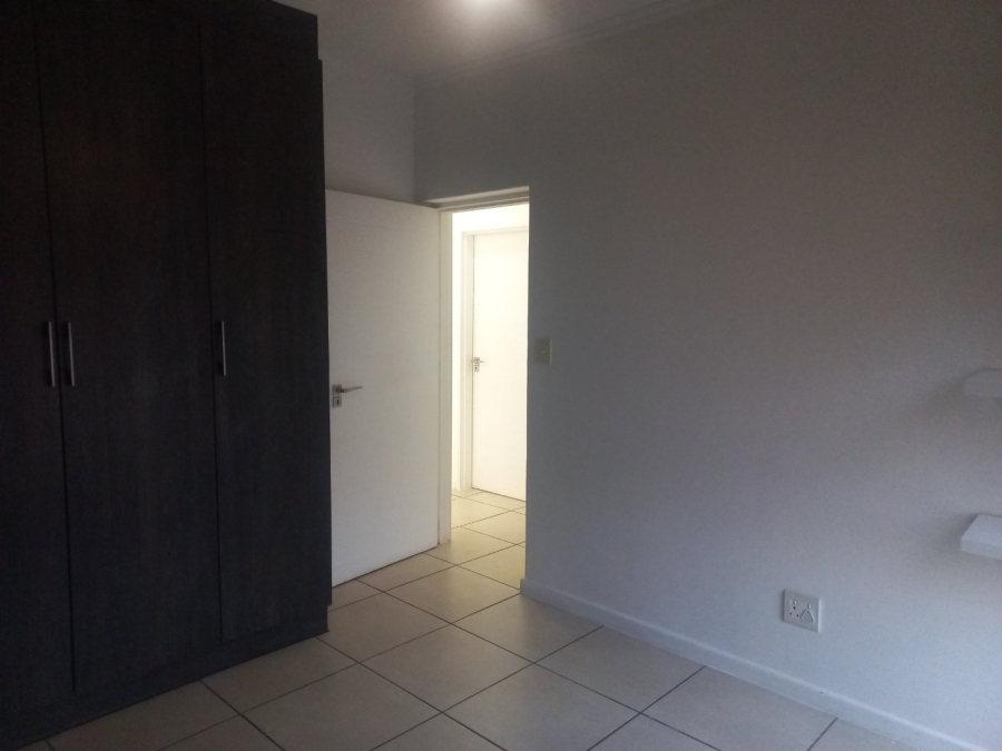 To Let 3 Bedroom Property for Rent in Olivedale Gauteng