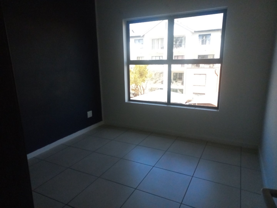 To Let 3 Bedroom Property for Rent in Olivedale Gauteng