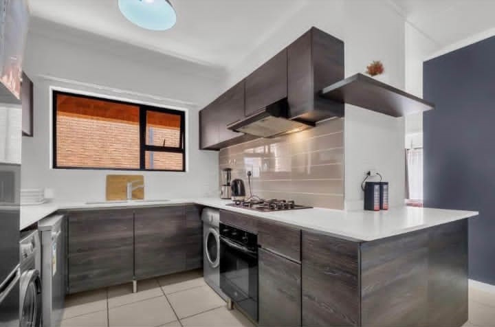 To Let 3 Bedroom Property for Rent in Olivedale Gauteng