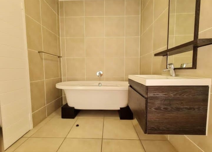 To Let 3 Bedroom Property for Rent in Olivedale Gauteng
