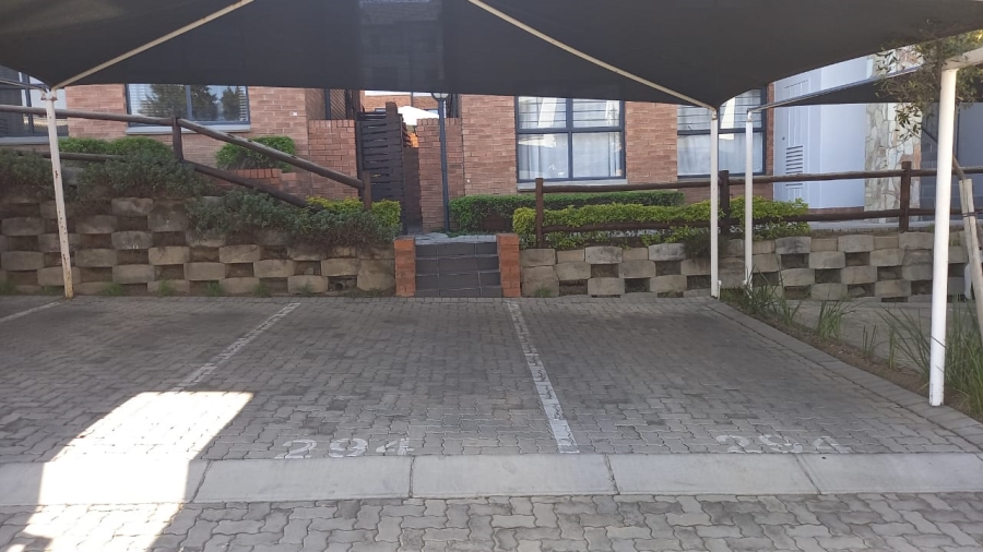To Let 3 Bedroom Property for Rent in Olivedale Gauteng