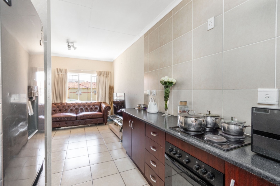 To Let 2 Bedroom Property for Rent in Ormonde View Gauteng