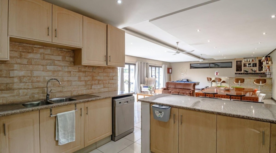 5 Bedroom Property for Sale in Sunnyridge Gauteng