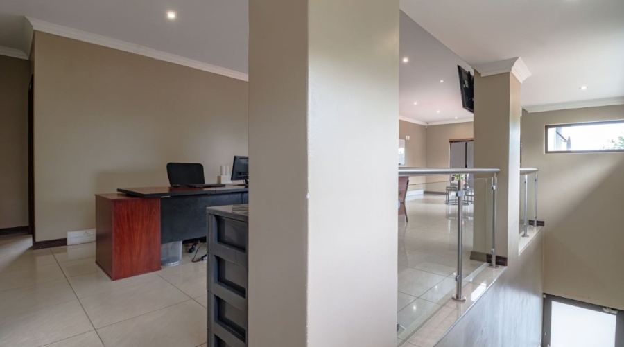 5 Bedroom Property for Sale in Sunnyridge Gauteng